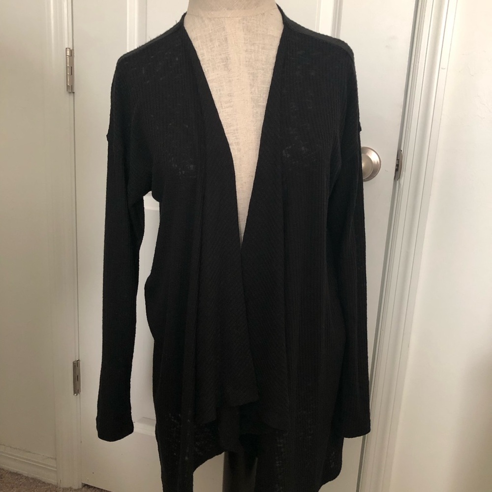 bobeau Black Open-Front Waterfall Draped Burnout Cardigan